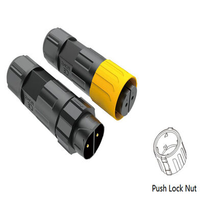 Conector de cable para exteriores de nailon PA66 con voltaje de aislamiento de 3KV, clasificación de impermeabilidad IP67 y mecanismo de bloqueo a presión