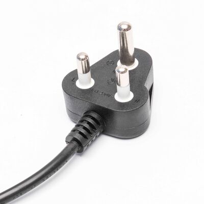 Cable de alimentación negro de 110V - 240V con certificación UL y conexión a tierra estándar en longitudes de 1m a 2m