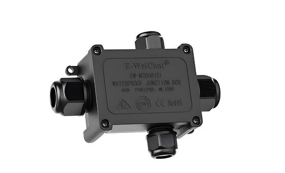 Caja de conexiones estanca IP68, 1 entrada y 3 salidas, con prensaestopas y construcción resistente a la corrosión para conexiones de datos eléctricas